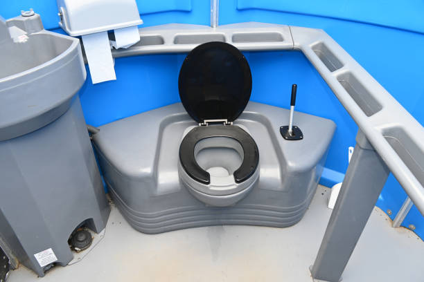 Best Sanitation services for porta potties  in Lewistown, MT